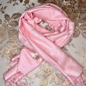 🌸✨ Pashmina Soft Pink Wrap / Shawl / Scarf ✨🌸